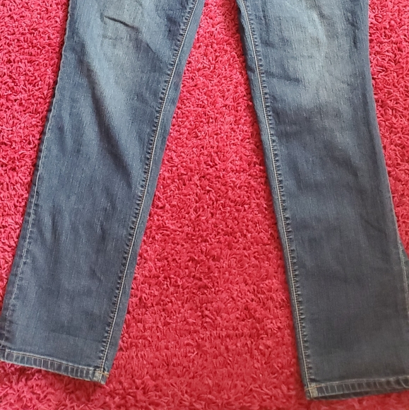 2/$20 New York and Company Straight Leg Jeans - Picture 3 of 7